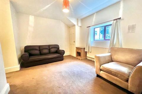 1 bedroom flat to rent, Woodleigh Hall Mews, Rawdon, Leeds, West Yorkshire, UK, LS19