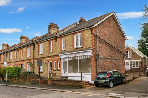 1a Lesbourne Road, Reigate, RH2 7JP