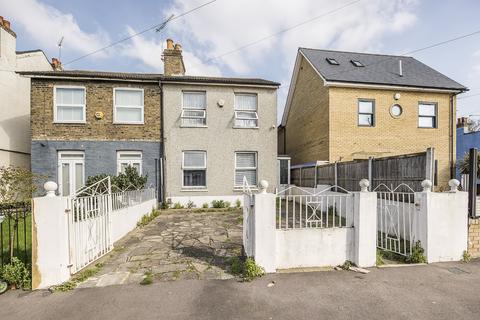 3 bedroom semi-detached house for sale, Idmiston Road, London, E15