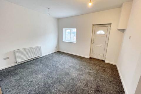 1 bedroom ground floor flat to rent, Cricklade Road, Swindon SN2