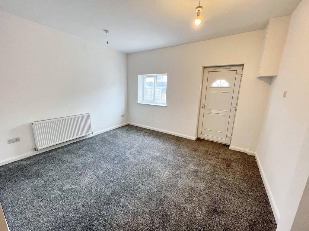 Cricklade Road, Swindon SN2 1 bed ground floor flat to rent £795 pcm