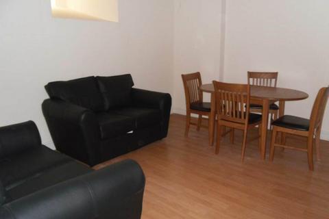 3 bedroom terraced house to rent, Cwrys Road, Cathays