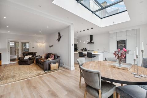 4 bedroom terraced house for sale, Ellerton Road, London, SW18