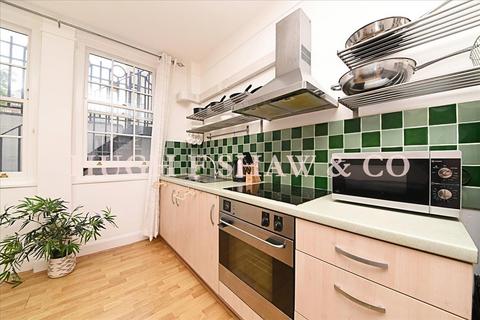 Studio to rent, Ivor Court, Gloucester Place, London, NW1