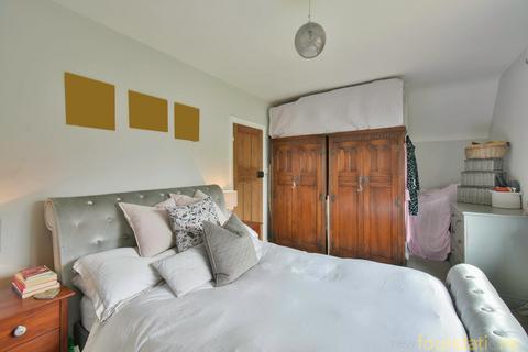 10 Crowmere Avenue, Bexhill-on-sea, TN40 2BA