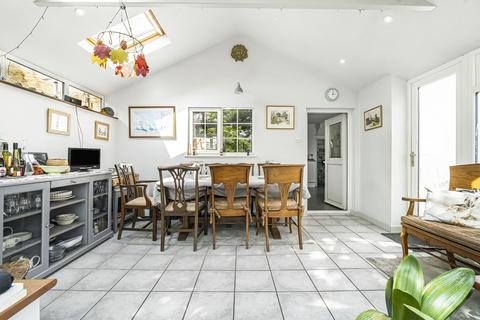 3 bedroom end of terrace house for sale, Home Farm Cottages, Bletchingdon, OX5