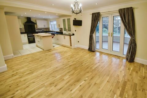 6 bedroom detached house for sale, Chetwyn Court, Gresford, LL12