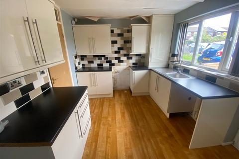 2 bedroom townhouse for sale, 5 Denmark Way, Chadderton