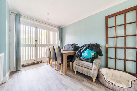 3 bedroom terraced house for sale, Cotswold Drive, Gonerby Hill Foot, Grantham, Lincolnshire, NG31