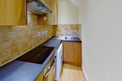 2 bedroom flat to rent, Cwrys Road, Cathays