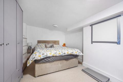 1 bedroom flat for sale, Woodcroft Apartments,  Colindale,  NW9
