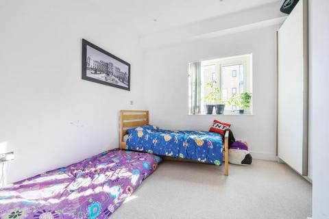 1 bedroom flat for sale, Woodcroft Apartments,  Colindale,  NW9