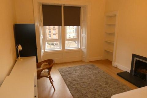 4 bedroom flat to rent, Wilton Street, Glasgow G20