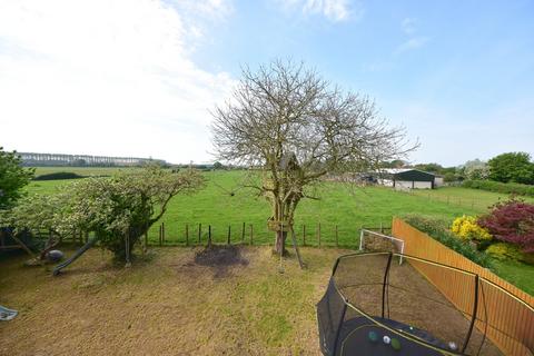 3 bedroom semi-detached house for sale, Plowden Close, Aston le Walls NN11