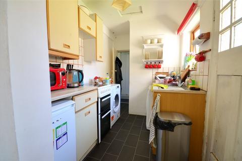 3 Clinton Hill, Dormansland, Lingfield, RH7 6QD