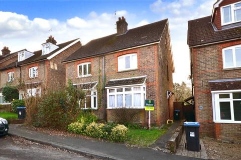 3 Clinton Hill, Dormansland, Lingfield, RH7 6QD