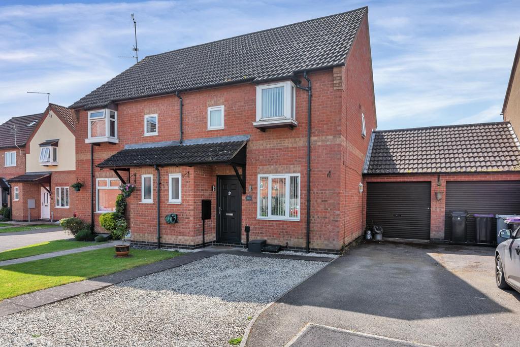 The Causeway, Thurlby, Bourne, PE10 3 bed semidetached house for sale