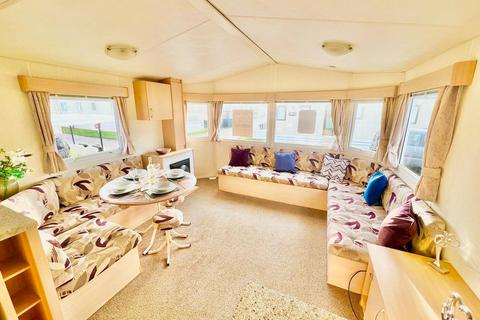 3 bedroom static caravan for sale, Colchester Road , St Oyths CO16