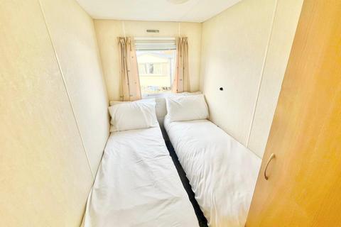 3 bedroom static caravan for sale, Colchester Road , St Oyths CO16