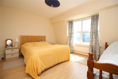 2 bedroom apartment for sale, Knighton Park, Barton On Sea, Hampshire, BH25