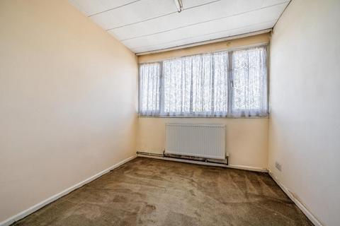 4 bedroom semi-detached bungalow for sale, Barnet,  Barnet,  EN4