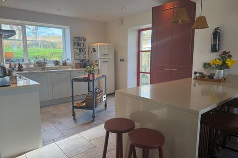 5 bedroom detached house for sale, Gorad, Valley, Holyhead, Isle of Anglesey, LL65