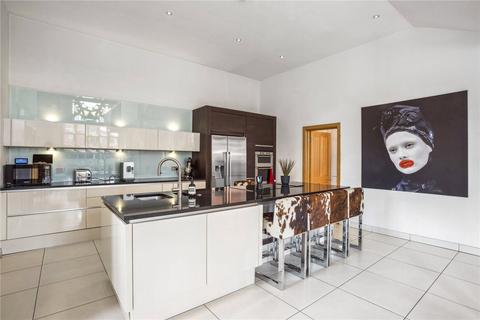 1, Spicer Hall Buxton Road, Chingford, London, E4 7DP