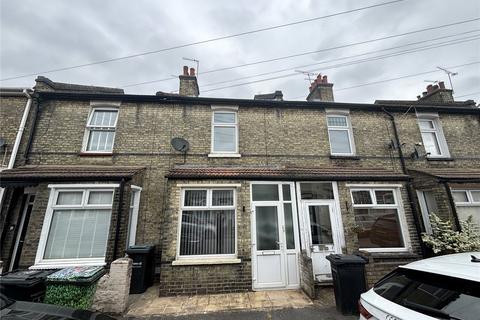 2 bedroom terraced house to rent, Suffolk Road, Gravesend, Kent, DA12