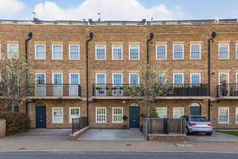 4 bedroom terraced house for sale, St. Agnes Place, London
