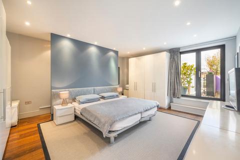 2 bedroom flat for sale, William Road, London
