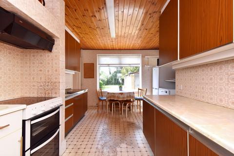 39 Homemead Road, Bromley, BR2 8BB
