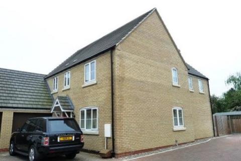 4 bedroom detached house to rent, Chicheley Close, Soham, Cambs, CB7