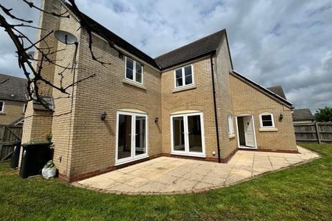 4 bedroom detached house to rent, Chicheley Close, Soham, Cambs, CB7