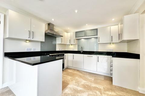 4 bedroom detached house to rent, Chicheley Close, Soham, Cambs, CB7