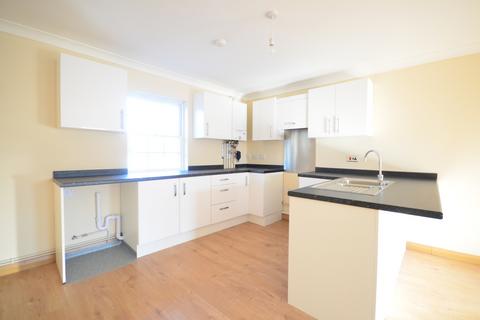 2 bedroom apartment to rent, Union Street Faversham ME13