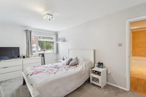 40 Cobblers Close, Farnham Royal, Slough, SL2 3DT