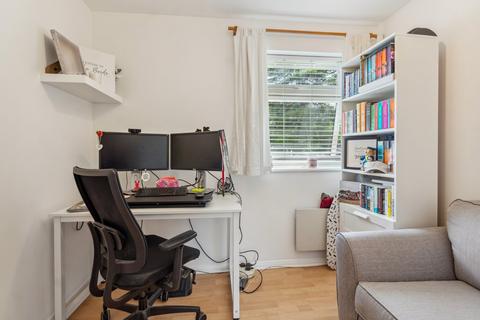 40 Cobblers Close, Farnham Royal, Slough, SL2 3DT