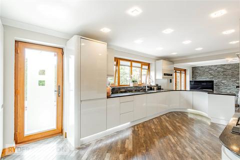 3 Tall Trees Close, Royton, Oldham, OL2 5XA