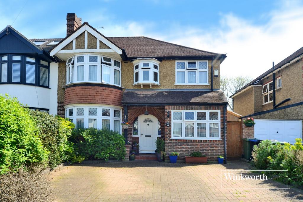 Forest Side, Worcester Park, KT4 5 bed semidetached house for sale £