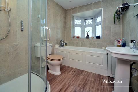 35 Forest Side, Worcester Park, KT4 7PA