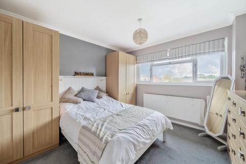 4 bedroom semi-detached house to rent, Hamble Road,  Green Meadow,  SN25