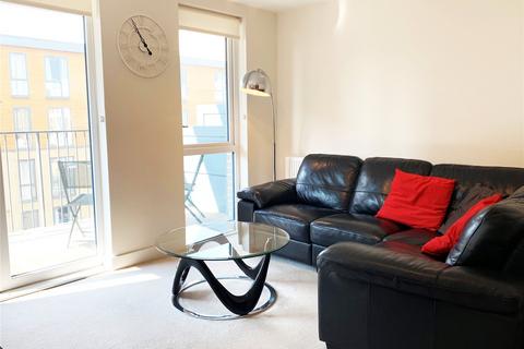 2 bedroom flat to rent, London,, London, NW9