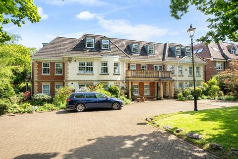 2 bedroom apartment for sale, Ducks Hill Road, Northwood, Middlesex