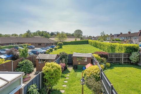 86 Elliott Avenue, Ruislip, HA4 9LZ
