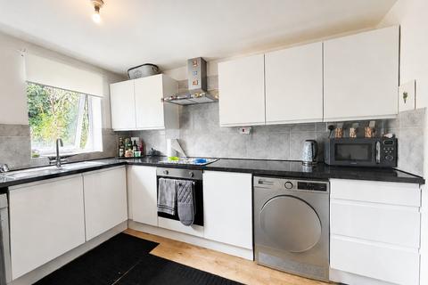 2 bedroom apartment to rent, Corn Street, Witney OX28
