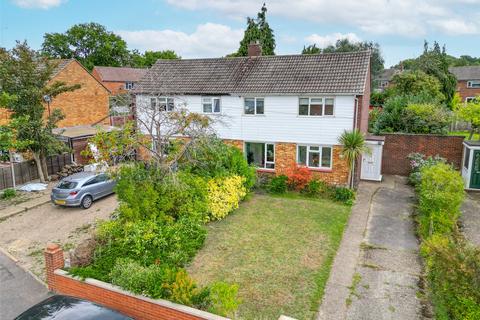 23 Barnes Road, Frimley, Camberley, GU16 8BY