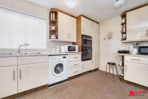 9b Mount Pleasant Road, Romford, RM5 3YP
