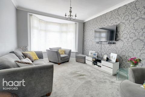 20 Palm Road, Romford, RM7 7AR