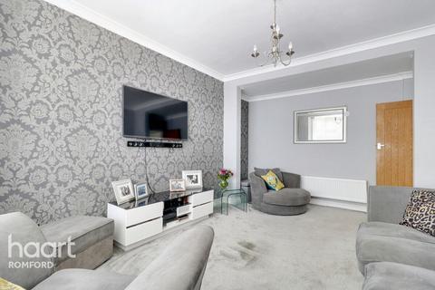 20 Palm Road, Romford, RM7 7AR