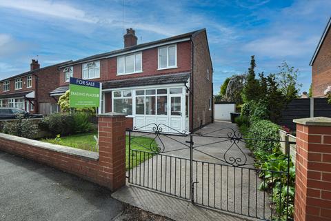 3 bedroom semi-detached house for sale, Davyhulme Road, Davyhulme, M41